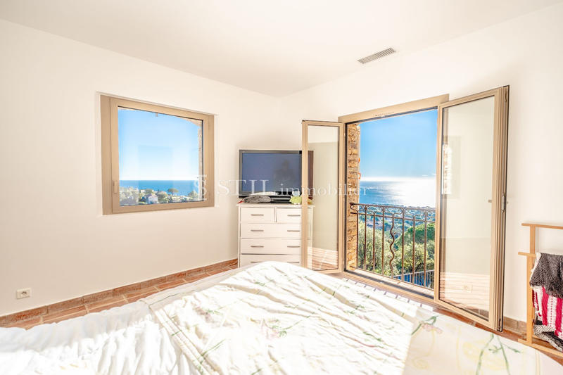 Villa - 350 m² - 6 pièces