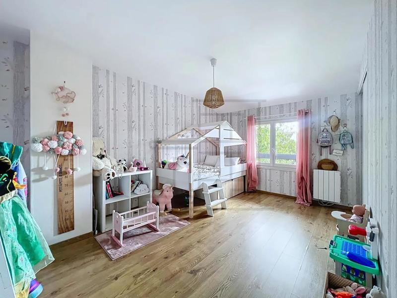 Maison - 100 m² - 5 pièces