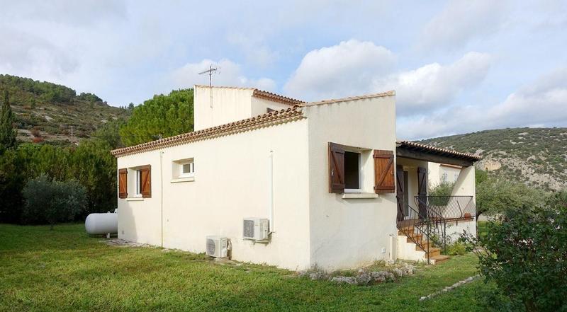 Villa - 100 m² - 5 pièces