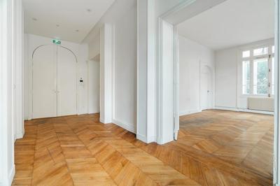 Appartement - 177 m² - 2 pièces