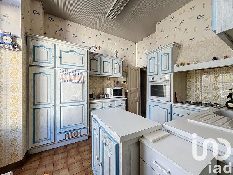 Maison - 480 m² - 23 pièces