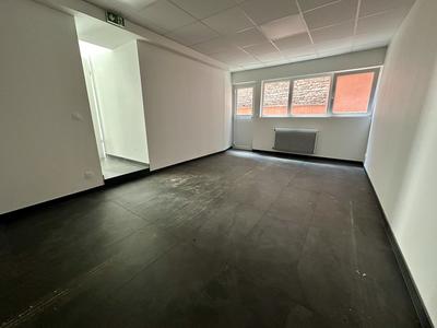 Local commercial - 68 m² - 2 pièces
