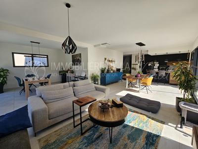 Villa - 177 m² - 7 pièces