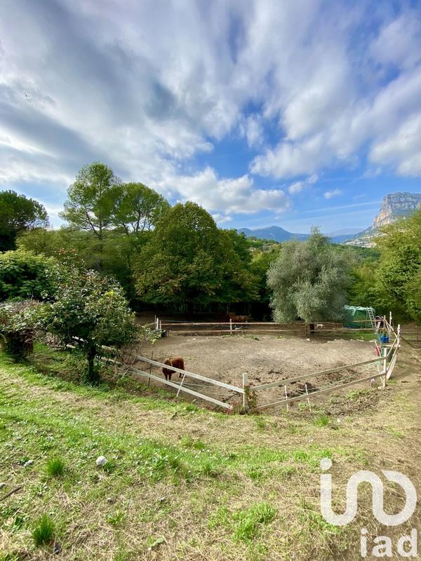 Maison - 220 m² - 7 pièces