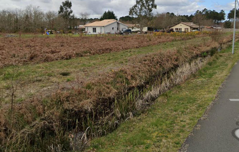 Terrain constructible - 725 m²