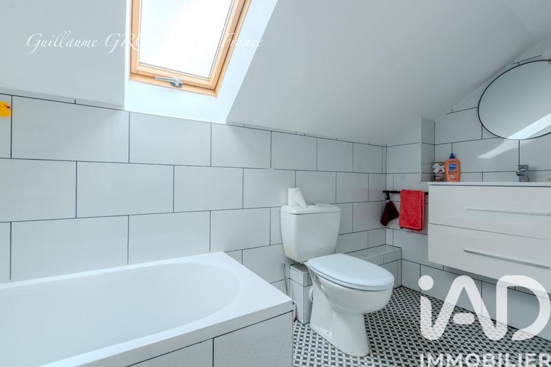 Maison - 123 m² - 4 pièces