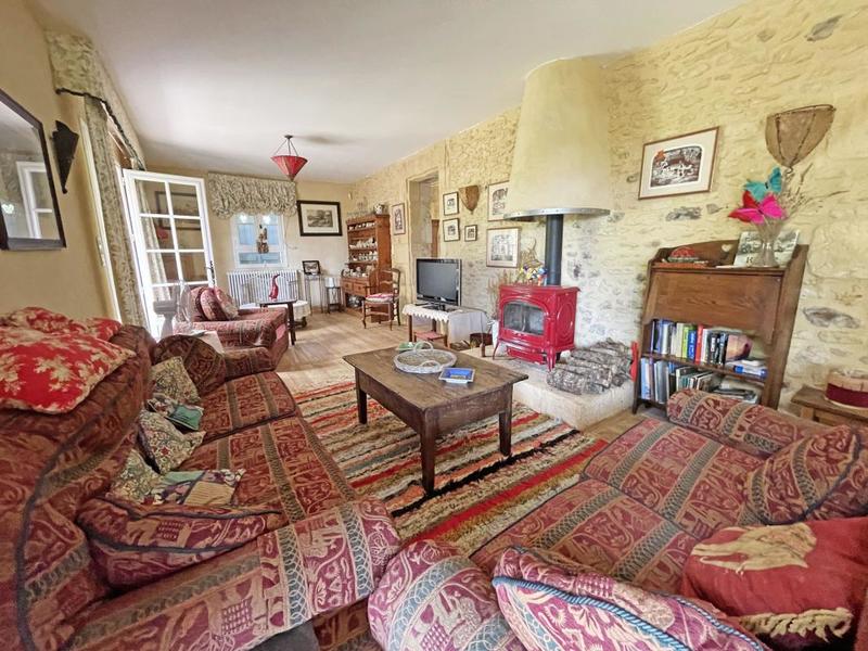 Maison - 287 m² - 7 pièces