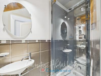 Appartement - 80 m² - 3 pièces