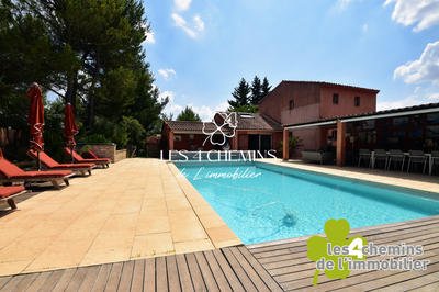 Villa - 195 m² - 7 pièces