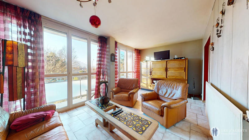 Appartement - 106 m² - 5 pièces