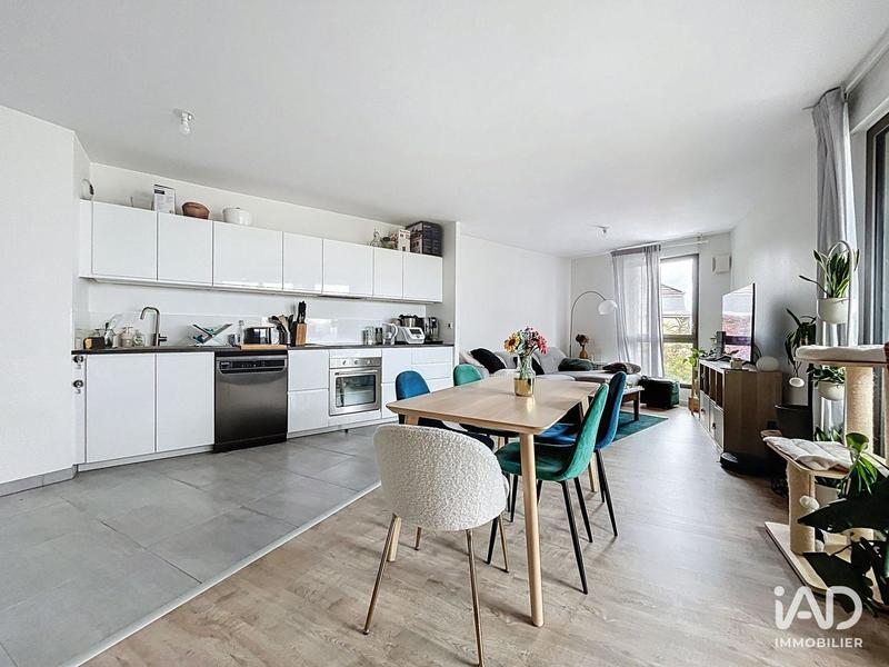 Appartement - 77 m² - 4 pièces