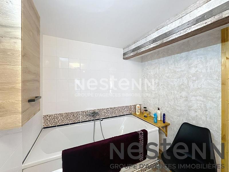 Maison - 220 m² - 3 pièces