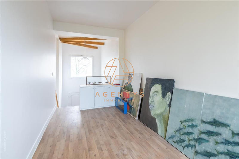 Duplex - 140 m² - 8 pièces