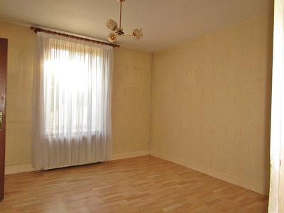 Maison - 100 m² - 6 pièces