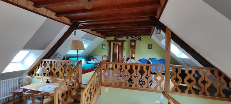 Maison - 246 m² - 7 pièces