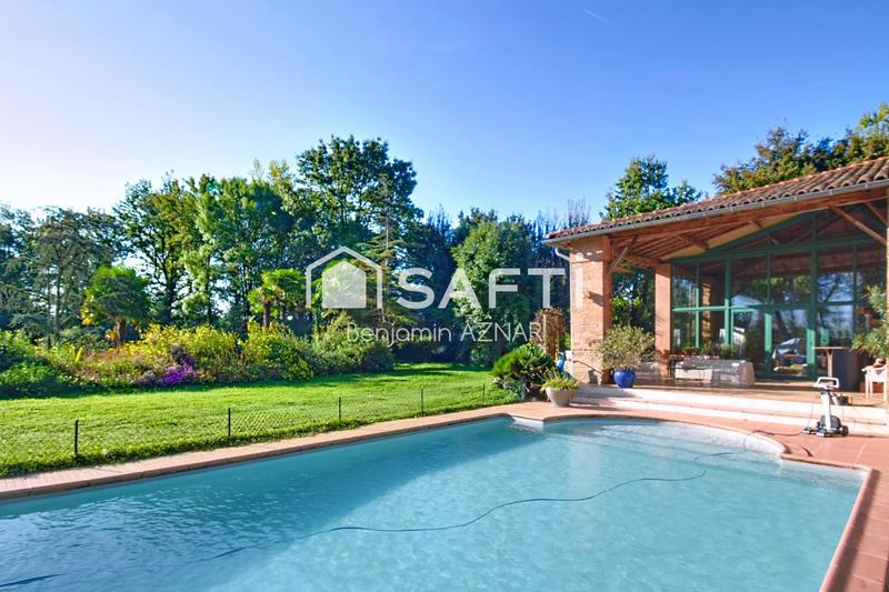 Maison de maîtres - 363 m² - 9 pièces