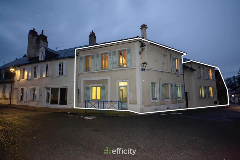 Immeuble - 270 m² - 10 pièces