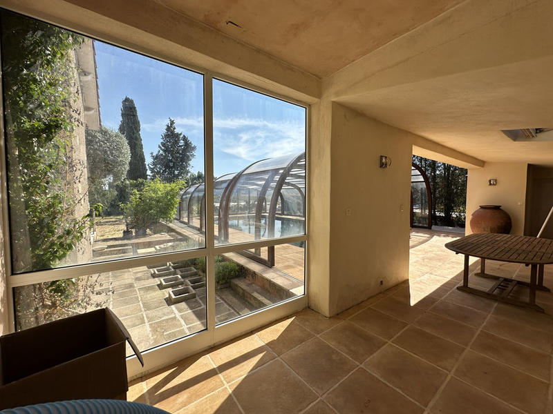 Villa - 365 m² - 10 pièces