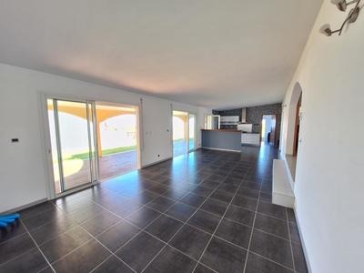 Maison - 106 m² - 4 pièces