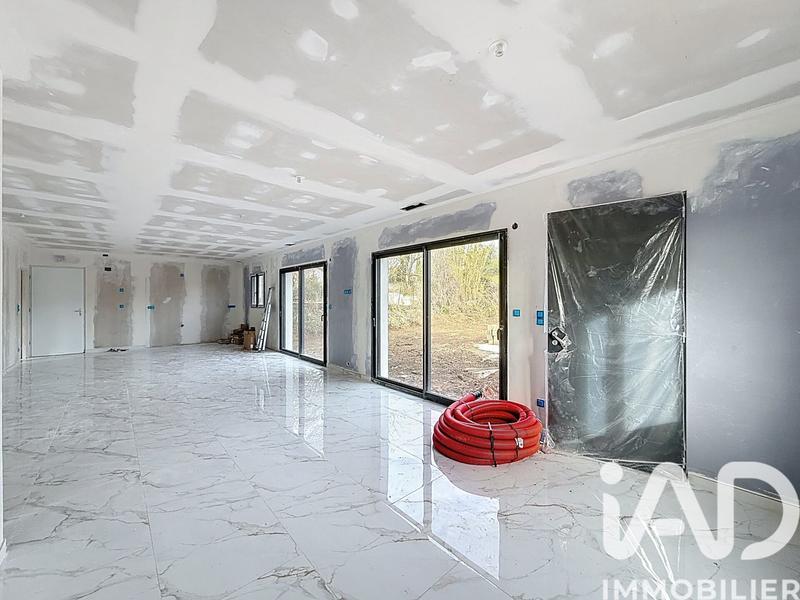 Maison - 100 m² - 4 pièces