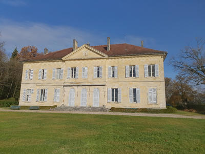 Château - 800 m² - 17 pièces