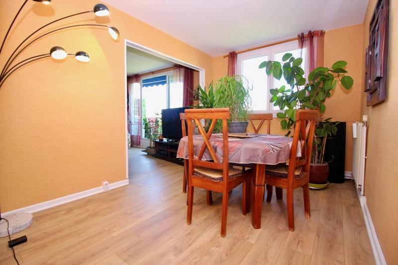 Appartement - 97 m² - 6 pièces