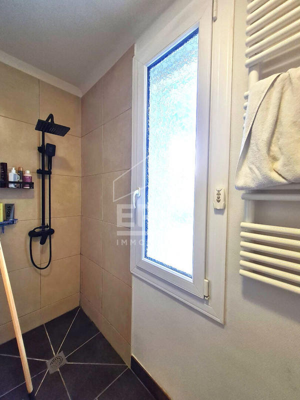 Maison - 80 m² - 3 pièces