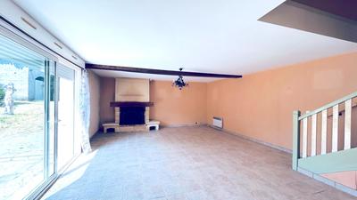 Maison en pierre - 138 m² - 6 pièces