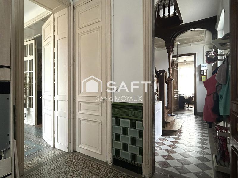 Maison de maîtres - 224 m² - 10 pièces