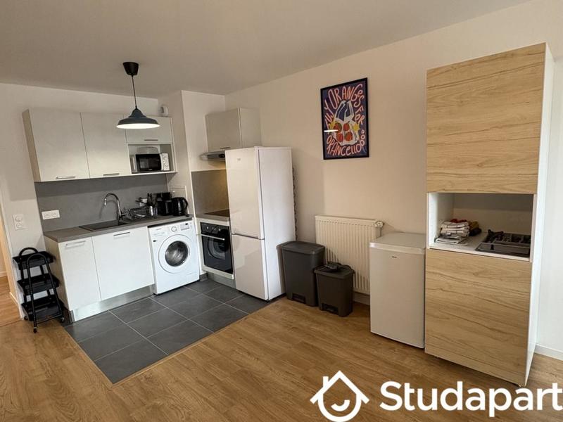 Chambre - 10 m² - 1 pièce