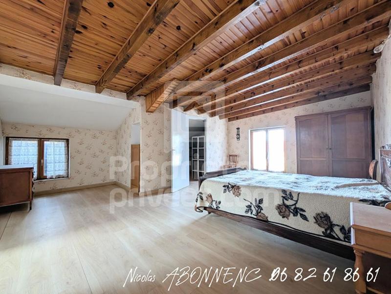 Maison - 200 m² - 8 pièces