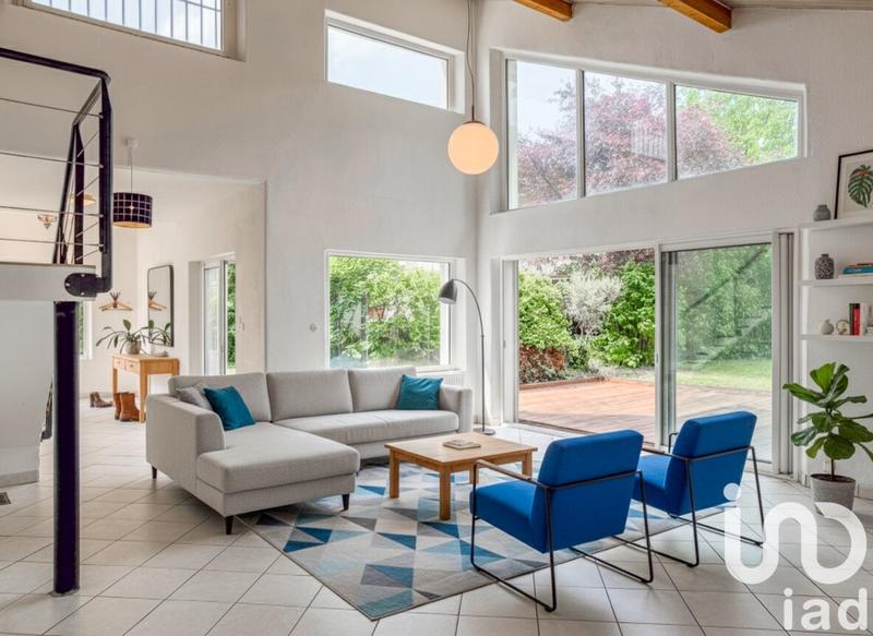 Maison - 183 m² - 8 pièces