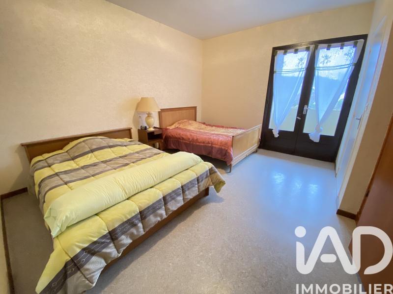 Maison - 476 m² - 9 pièces