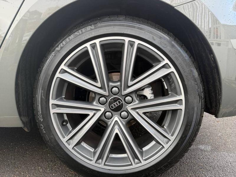 Audi A1 sportback 30 Tfsi 116 ch s tronic 7 s line