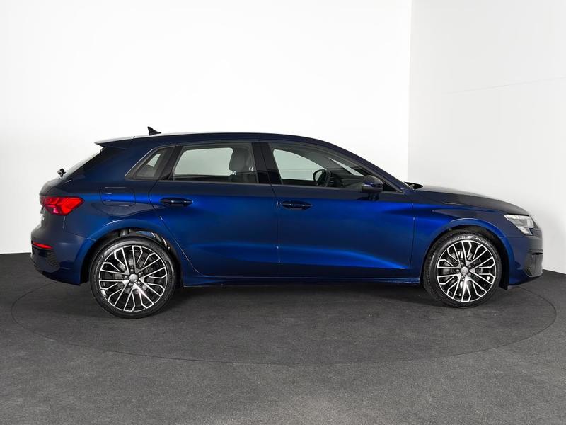 Audi A3 Sportback 35 Tfsi 150ch s-Tronic Mild Hybrid Virtual Cockpit Gps Regul Acc Carplay Full Led