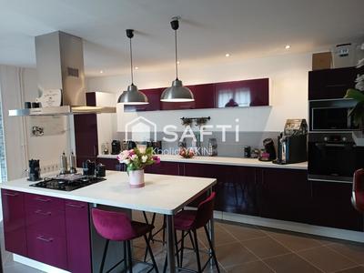 Maison - 167 m² - 6 pièces