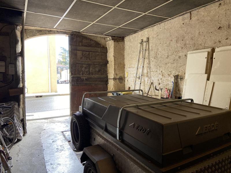 Maison - 350 m² - 11 pièces