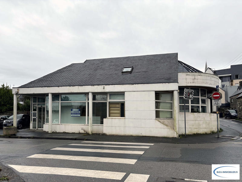 Local commercial - 132 m² - 6 pièces