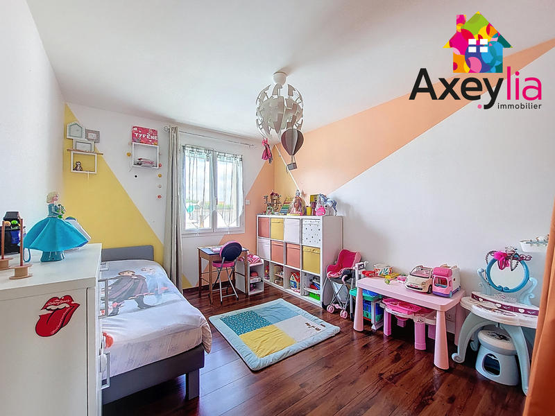 Maison - 102 m² - 6 pièces