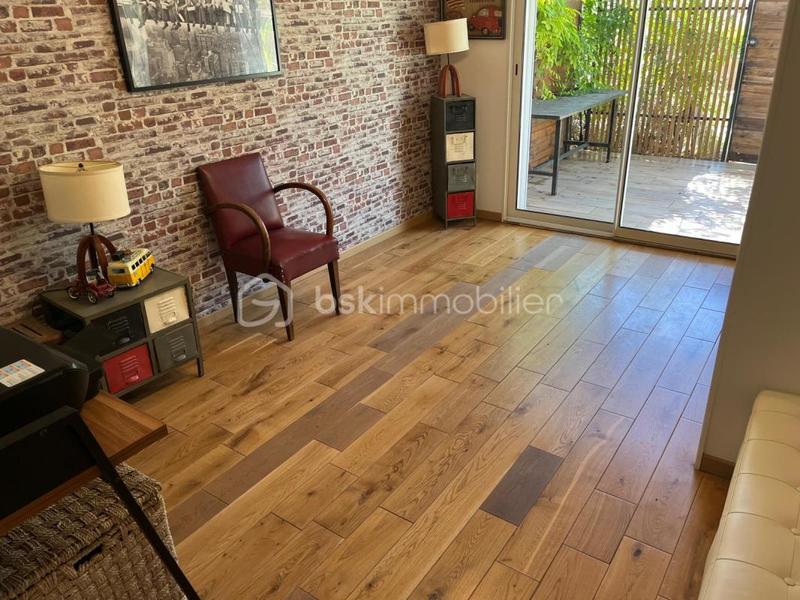 Maison - 166 m² - 8 pièces