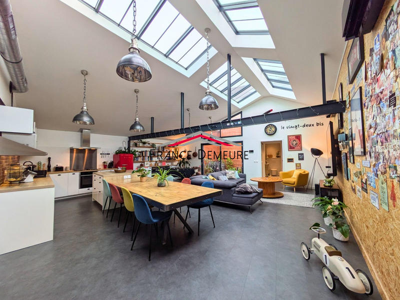 Maison contemporaine - 166 m² - 6 pièces