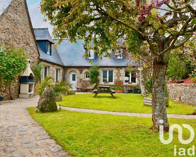 Maison - 196 m² - 11 pièces