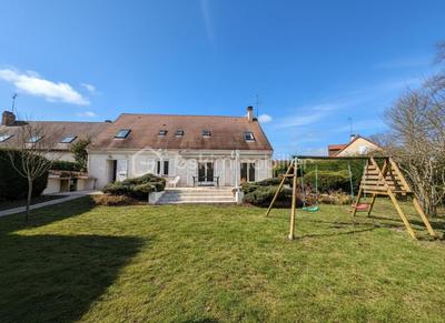 Maison traditionnelle - 150 m² - 7 pièces