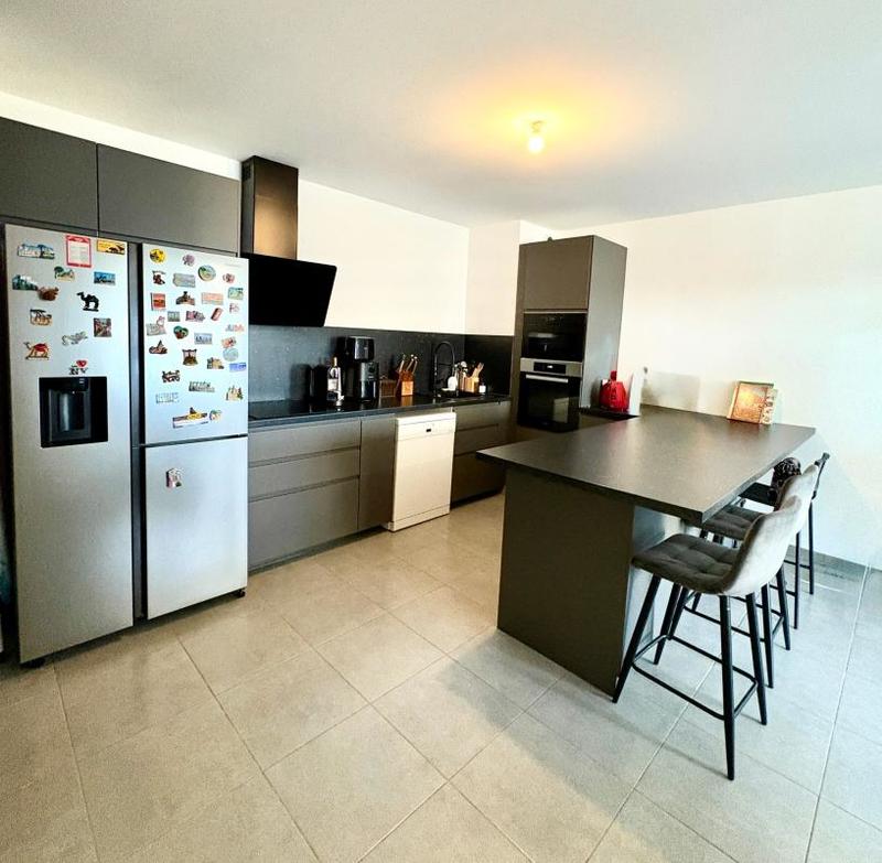 Appartement - 81 m² - 3 pièces