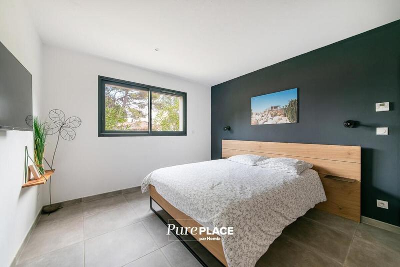 Maison - 180 m² - 7 pièces