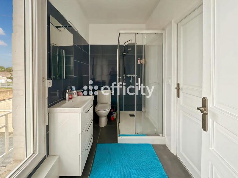 Maison - 180 m² - 7 pièces