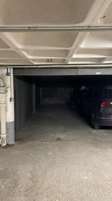 Parking / Garage