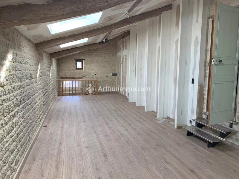 Maison - 300 m² - 8 pièces