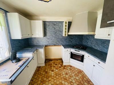 Maison traditionnelle - 103 m² - 5 pièces