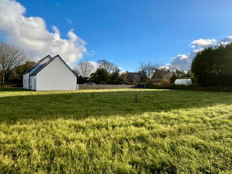 Terrain constructible - 1 089 m²